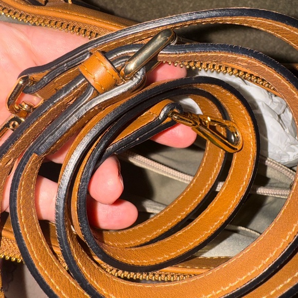 Authentic Valentino Ally Bag - Picture 9 of 14